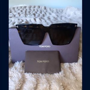 Tom Ford sunnies